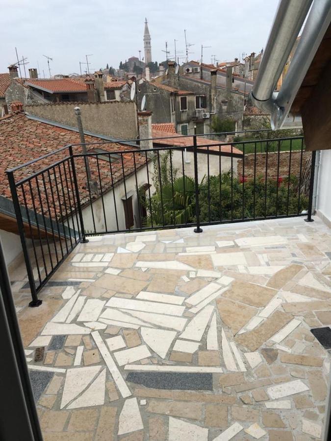 Steinhaus Mit Terrasse Rovinj Exterior foto